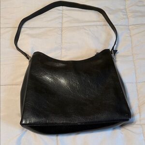 Liz Claiborne Classic Black Shoulder Bag